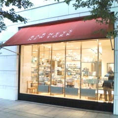 BARNEYS��