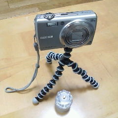 FinePix F100fd��